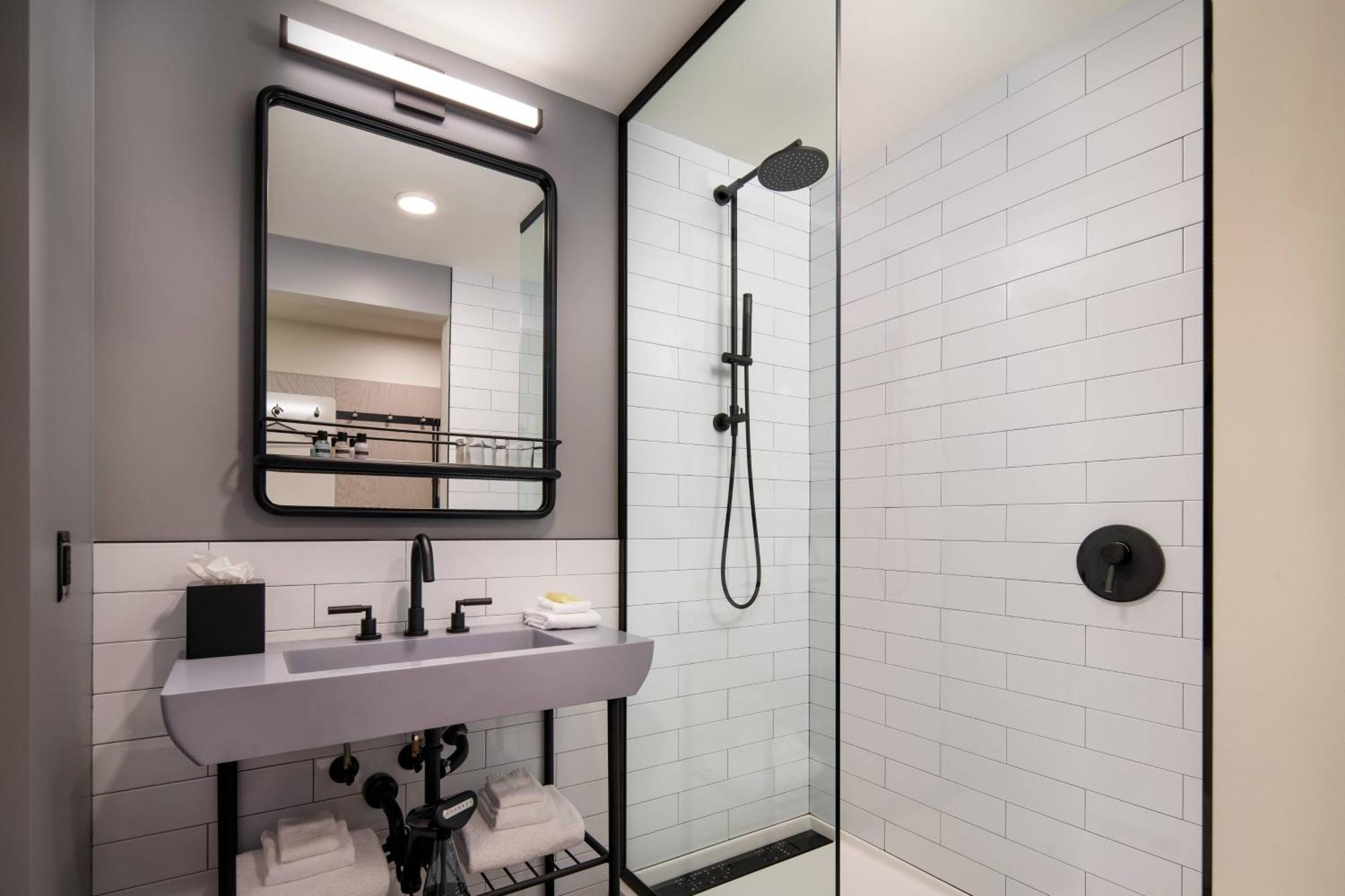 Hotel Moxy Portland Downtown Zewnętrze zdjęcie