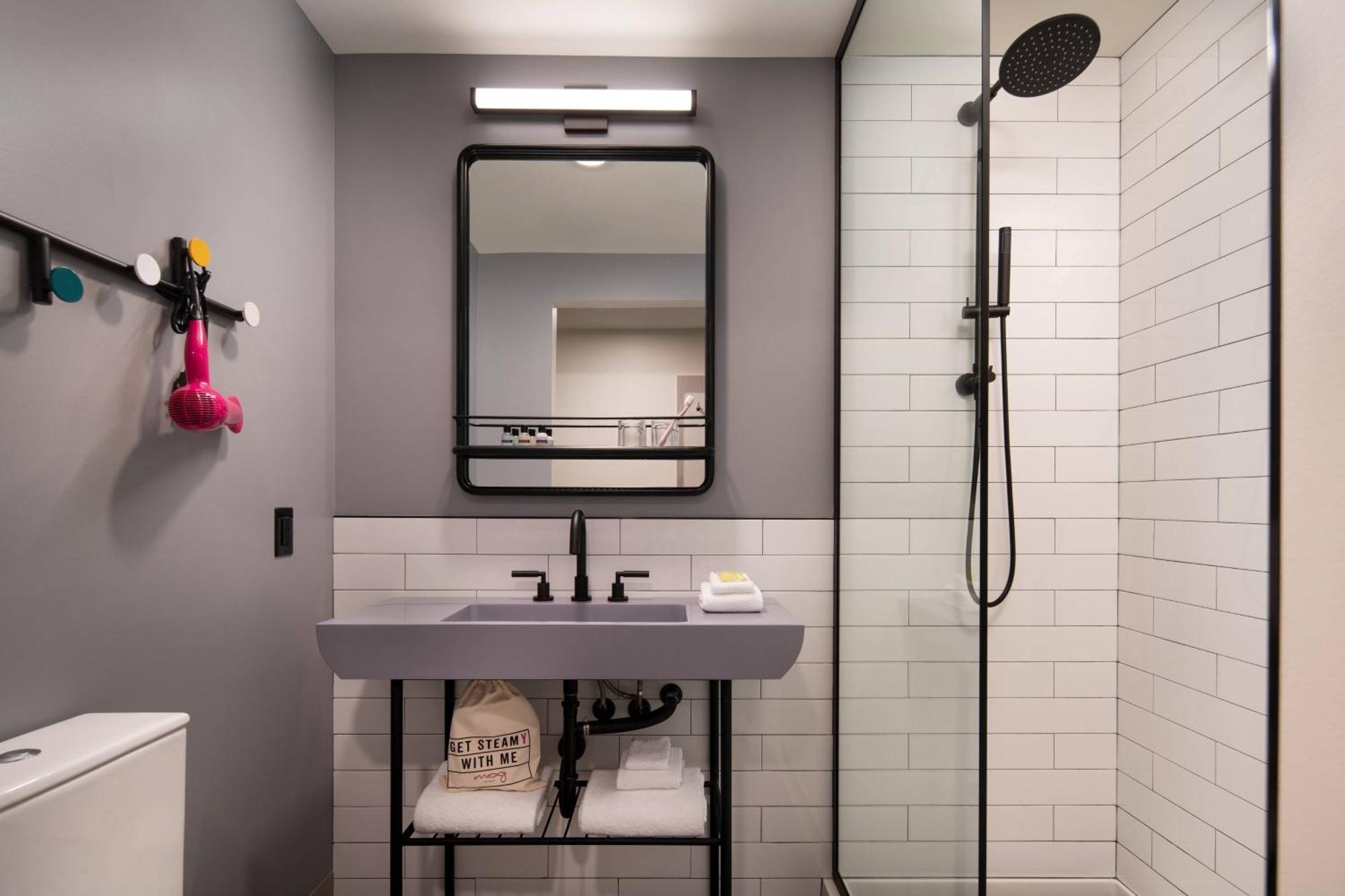 Hotel Moxy Portland Downtown Zewnętrze zdjęcie